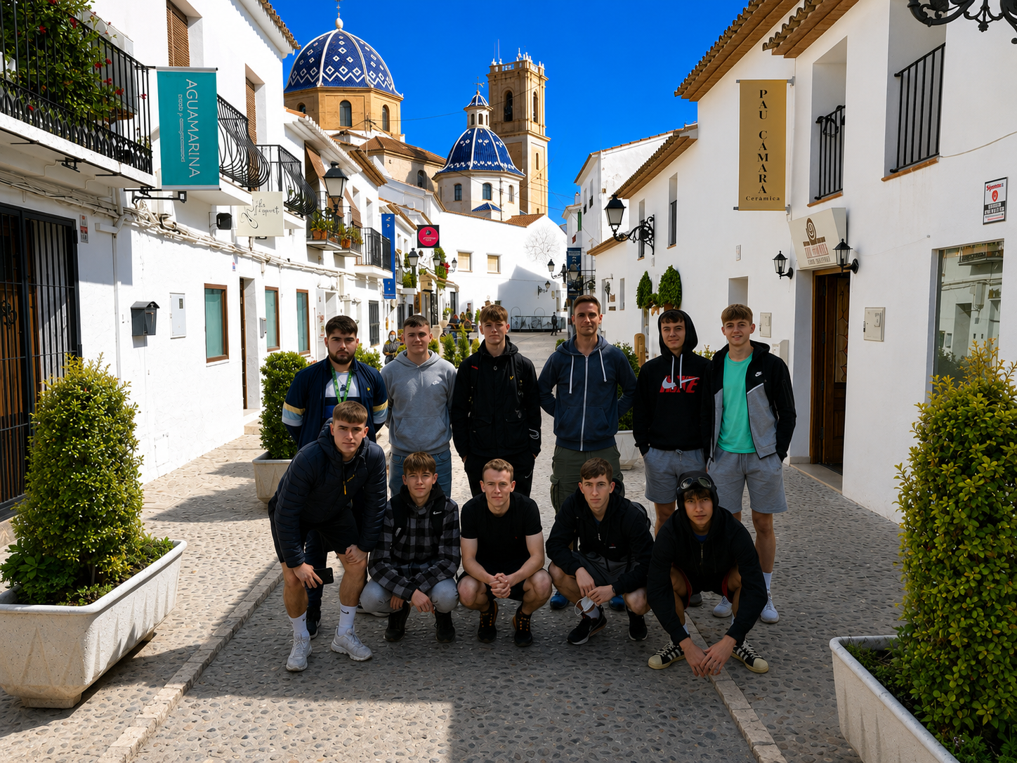 Group of players exploring the streets of Altea